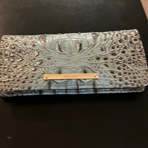Brahmin wallet like new